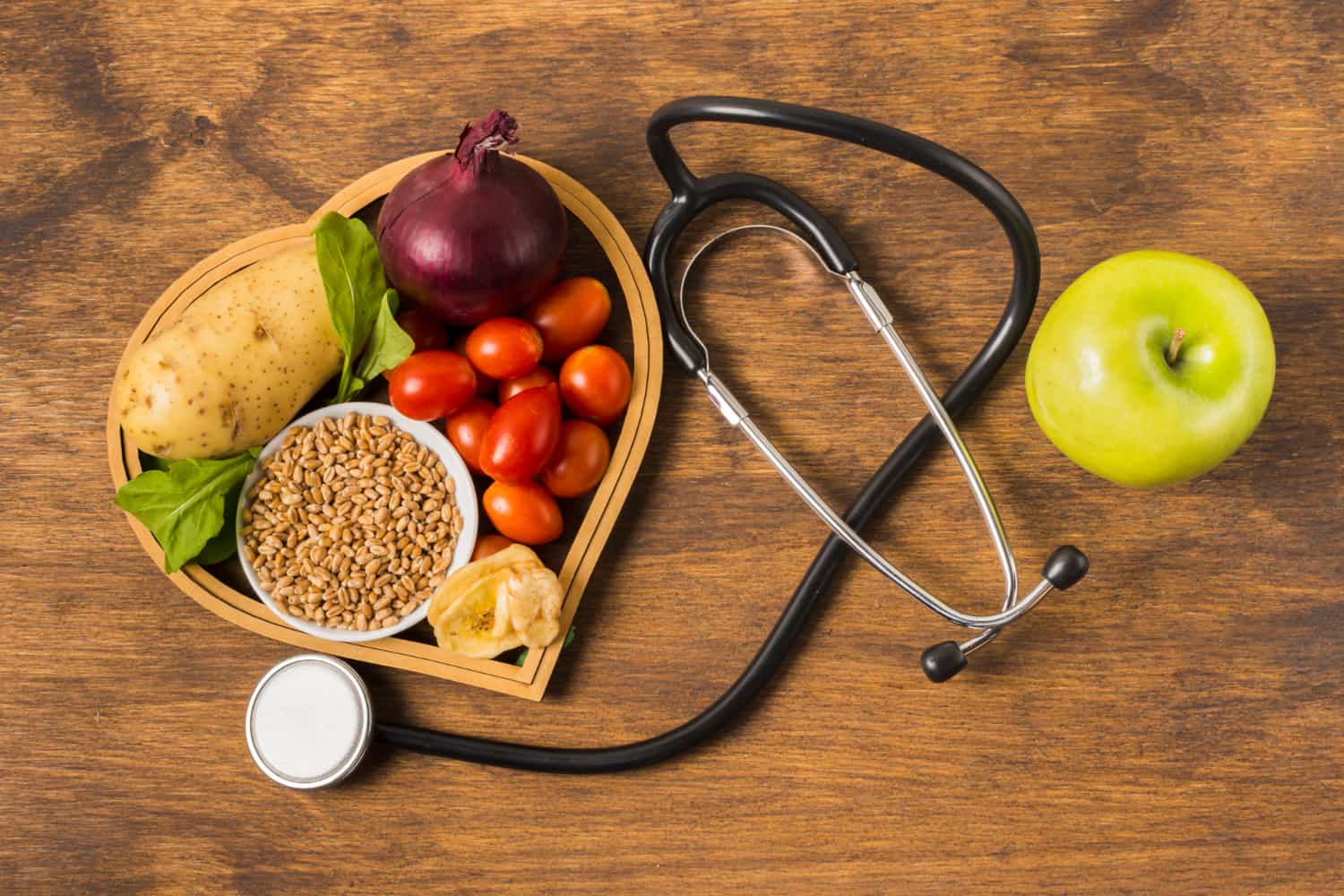 Healthy meal with vegetables and whole grains to show how to lower blood sugar naturally