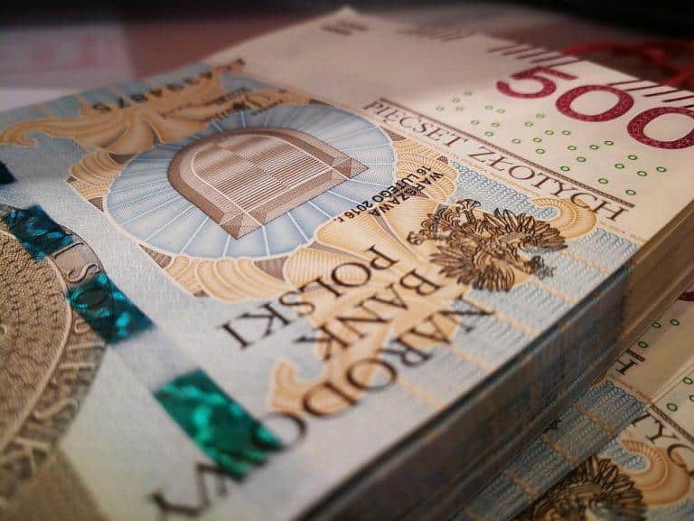 10 Easy Ways Beginners Can Start Making Money Today