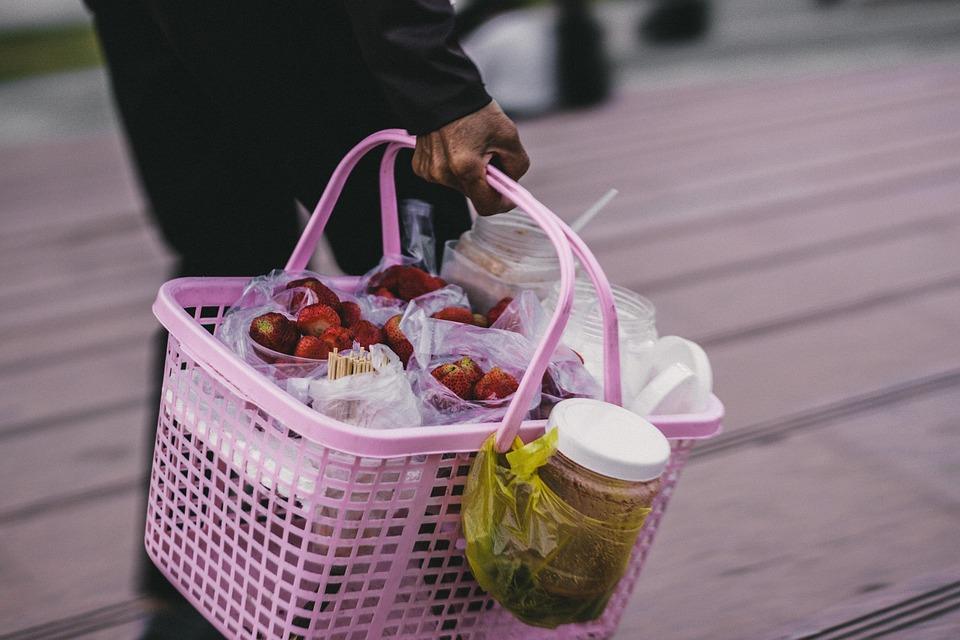 10 Easy Ways to Sell Your Photos Online for Cash