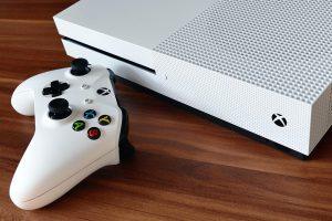 10 Essential Gaming Gadgets Every Newbie Should Own