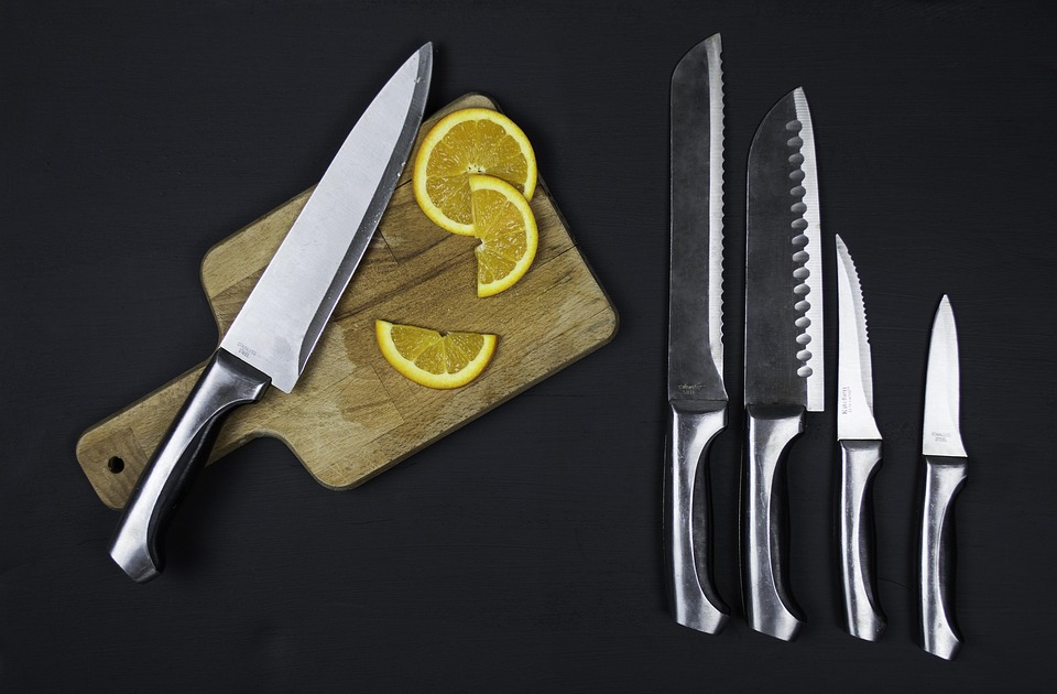 10 Kitchen Decluttering Tips to Transform Your Space Today