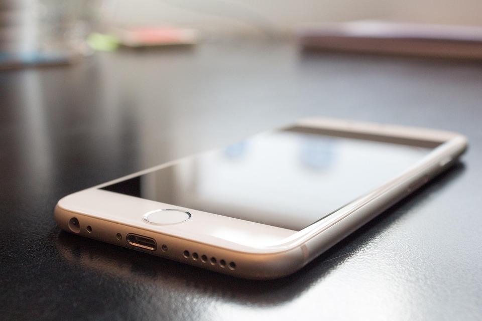 10 Must-Have Compact Gadgets for Every Tech Lover