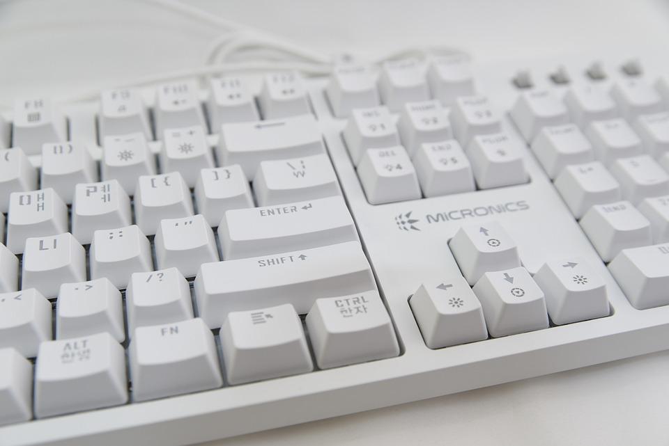 10 Must-Have Features for Your Next Gaming Keyboard