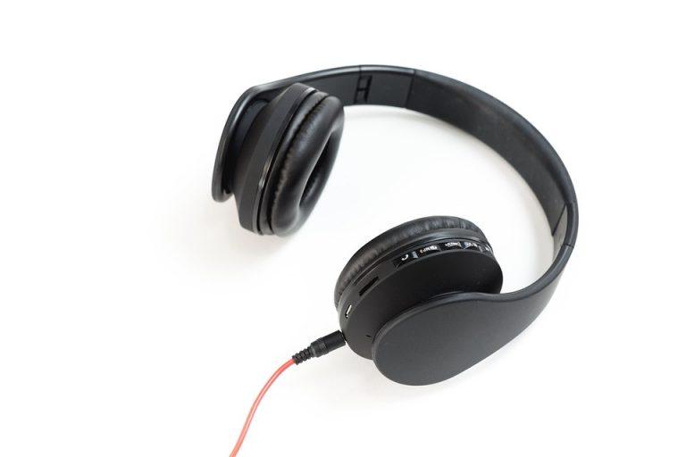 10 Must-Have Fitness Gadgets for Every Workout Warrior