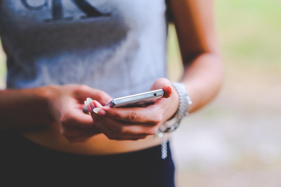 10 Must-Have Gadgets to Upgrade Your Daily Tech Game