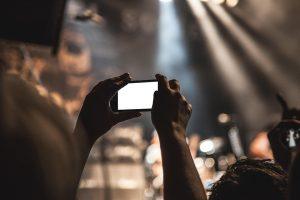 10 Must-Have Smartphone Accessories You Can't Live Without