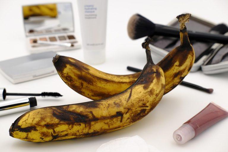 10 Natural Remedies to Turn Back the Clock on Aging