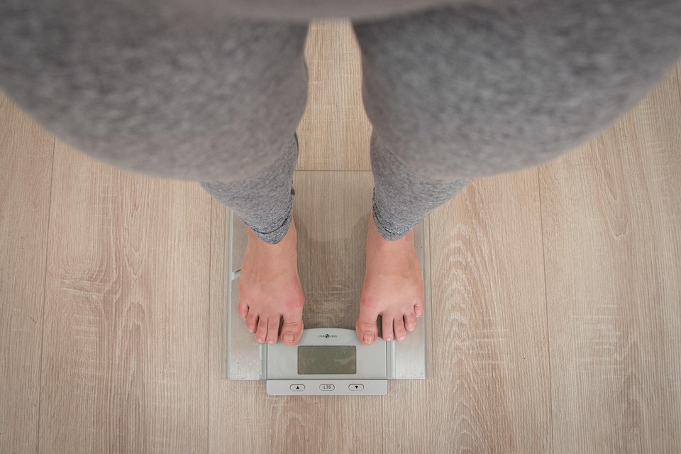 10 Simple Hacks for Effortless Natural Weight Loss