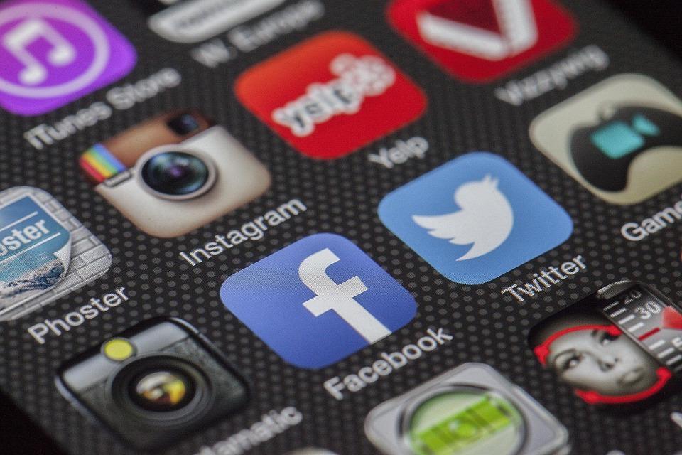 10 Social Media Hacks That Boost Engagement Fast