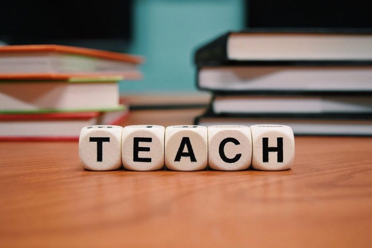 10 Ways to Teach Online and Earn Extra Income Today