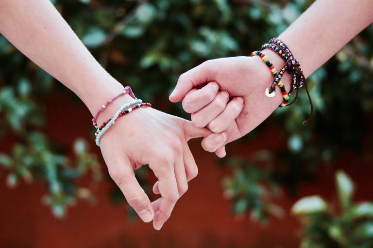7 Essential Tips for Genital Herpes Support You Need Now
