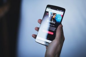 7 Must-Have Streaming Devices for Ultimate Entertainment