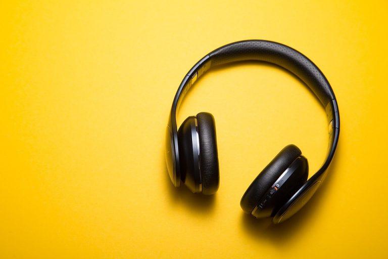 7 Reasons Noise-Cancelling Headphones Change Your Life
